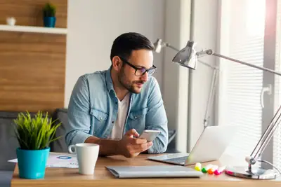 7 dicas de como usar o LinkedIn e as redes sociais para conseguir emprego